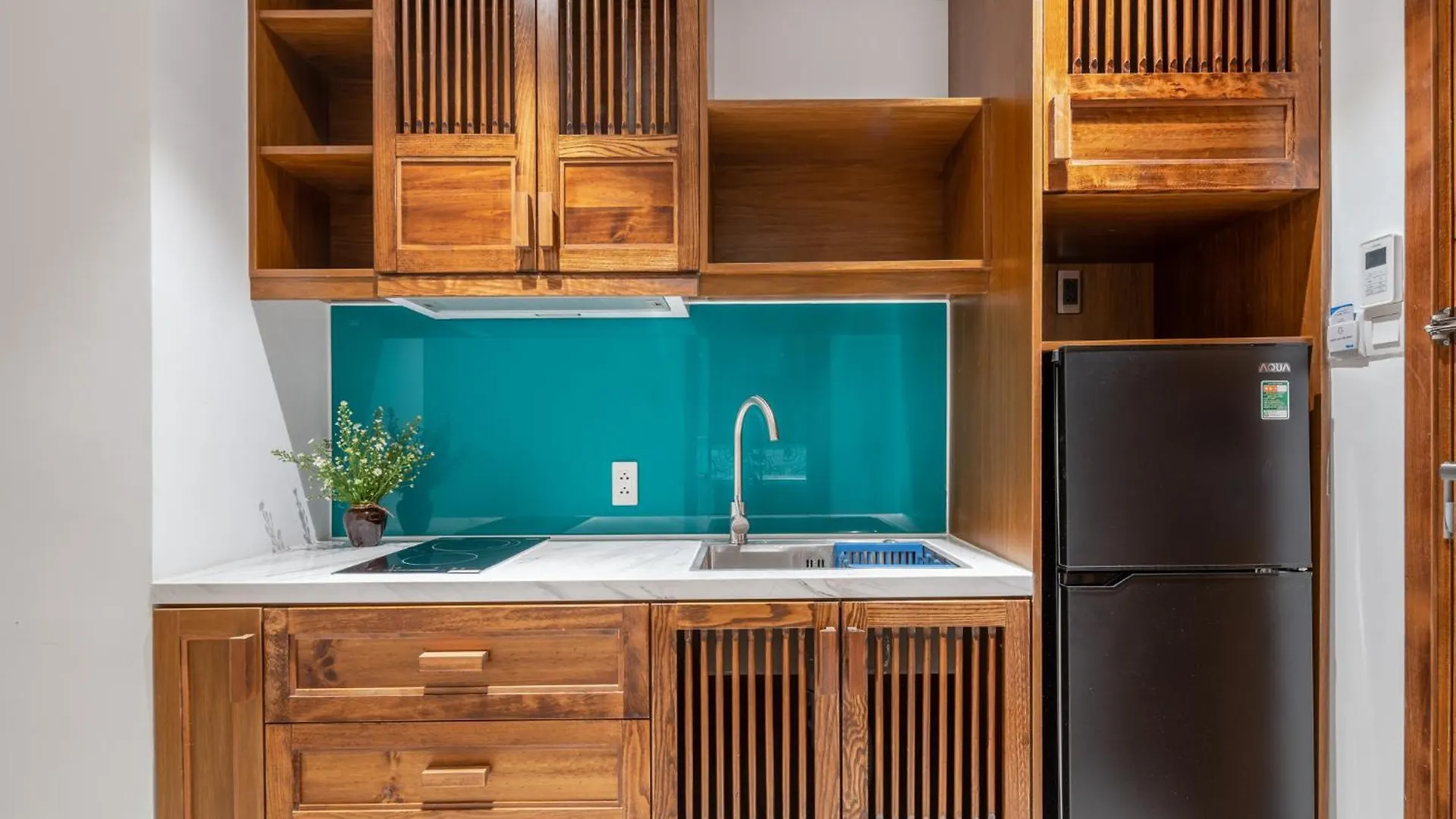 Vernal Home Boutique Villa Đà Nẵng 0*,